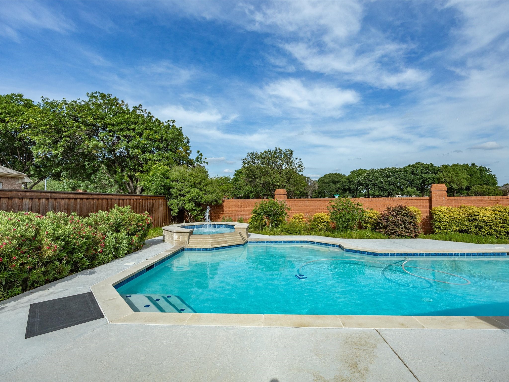 3529 Stone Creek Lane S Fort Worth TX 76137