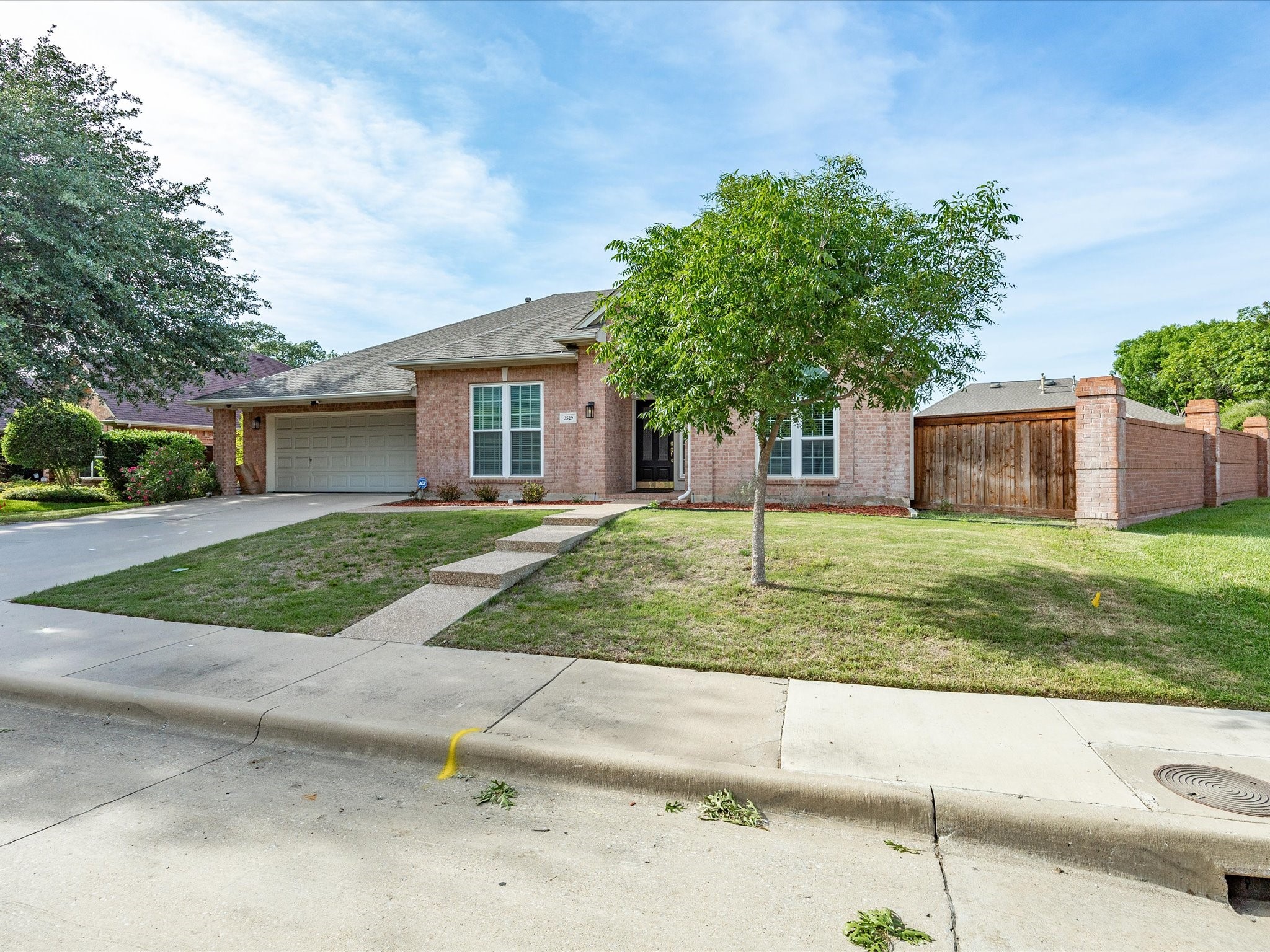3529 Stone Creek Lane S Fort Worth TX 76137
