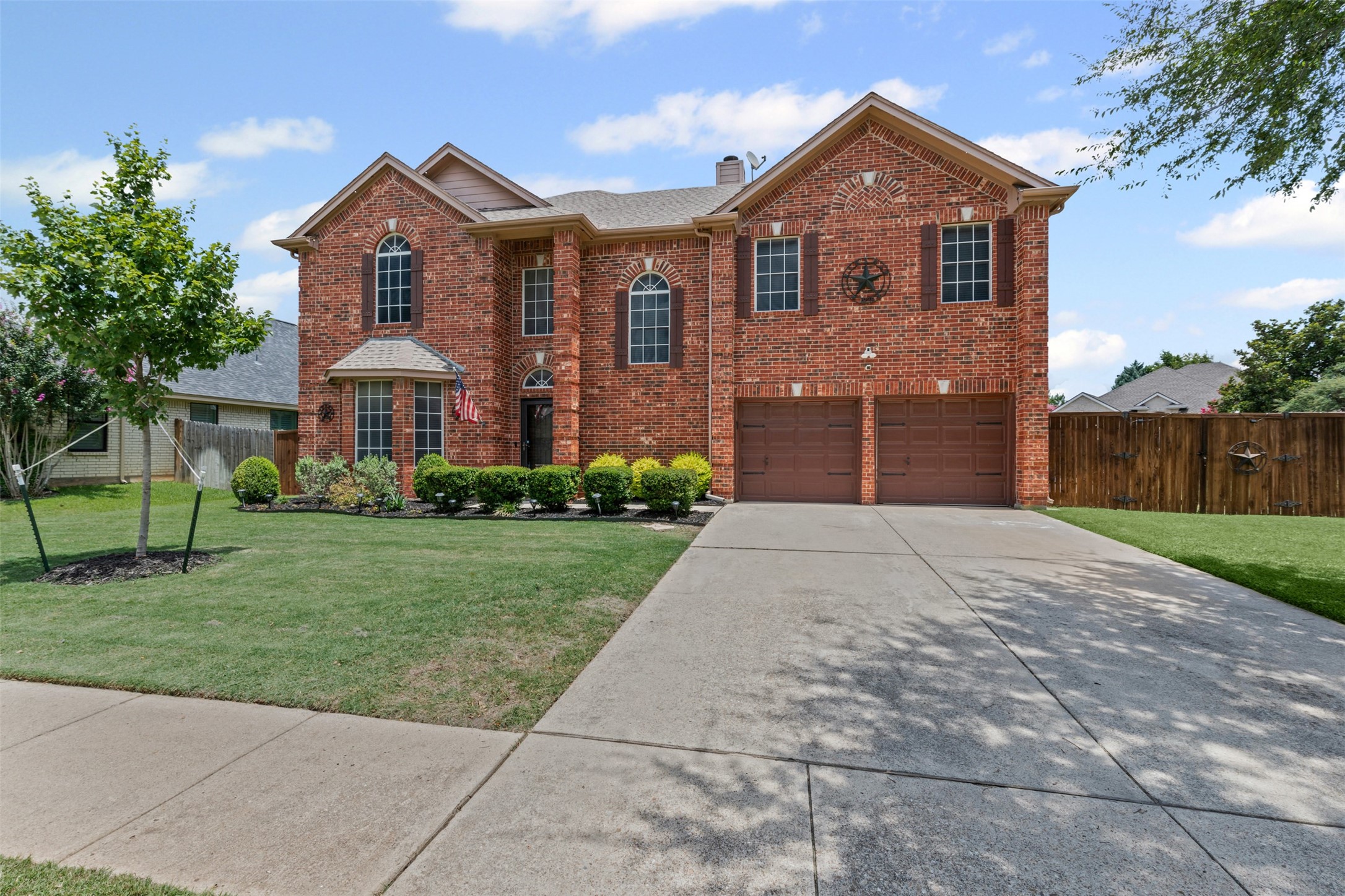 332 Carriage Lane Saginaw TX 76179
