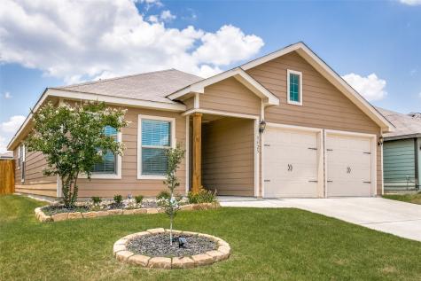 8425 Smokey Creek Pass Fort Worth TX 76179