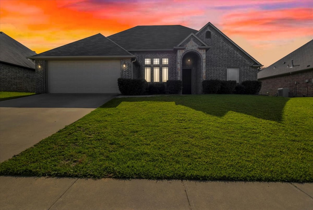 7335 Kingsport Lane Tyler TX 75703