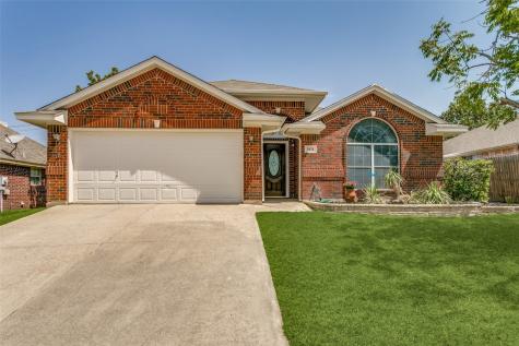 3821 Berrybush Lane Fort Worth TX 76137