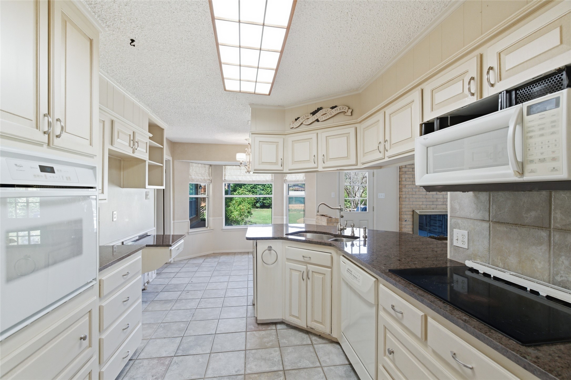 2326 Forest Hills Road Grapevine TX 76051