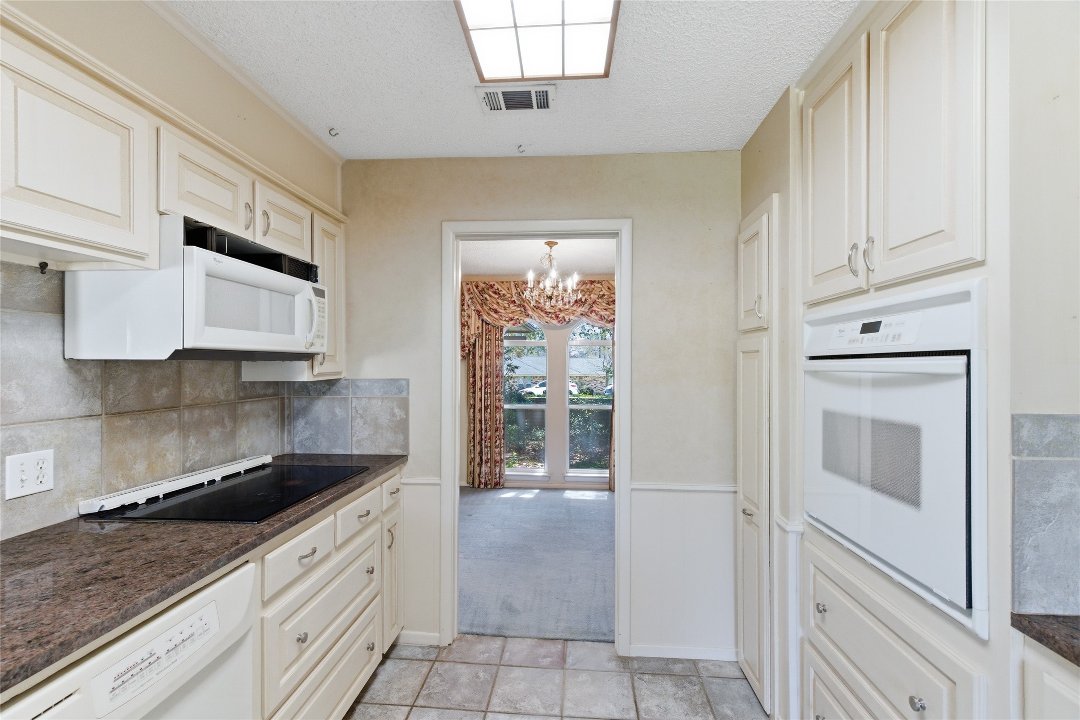 2326 Forest Hills Road Grapevine TX 76051