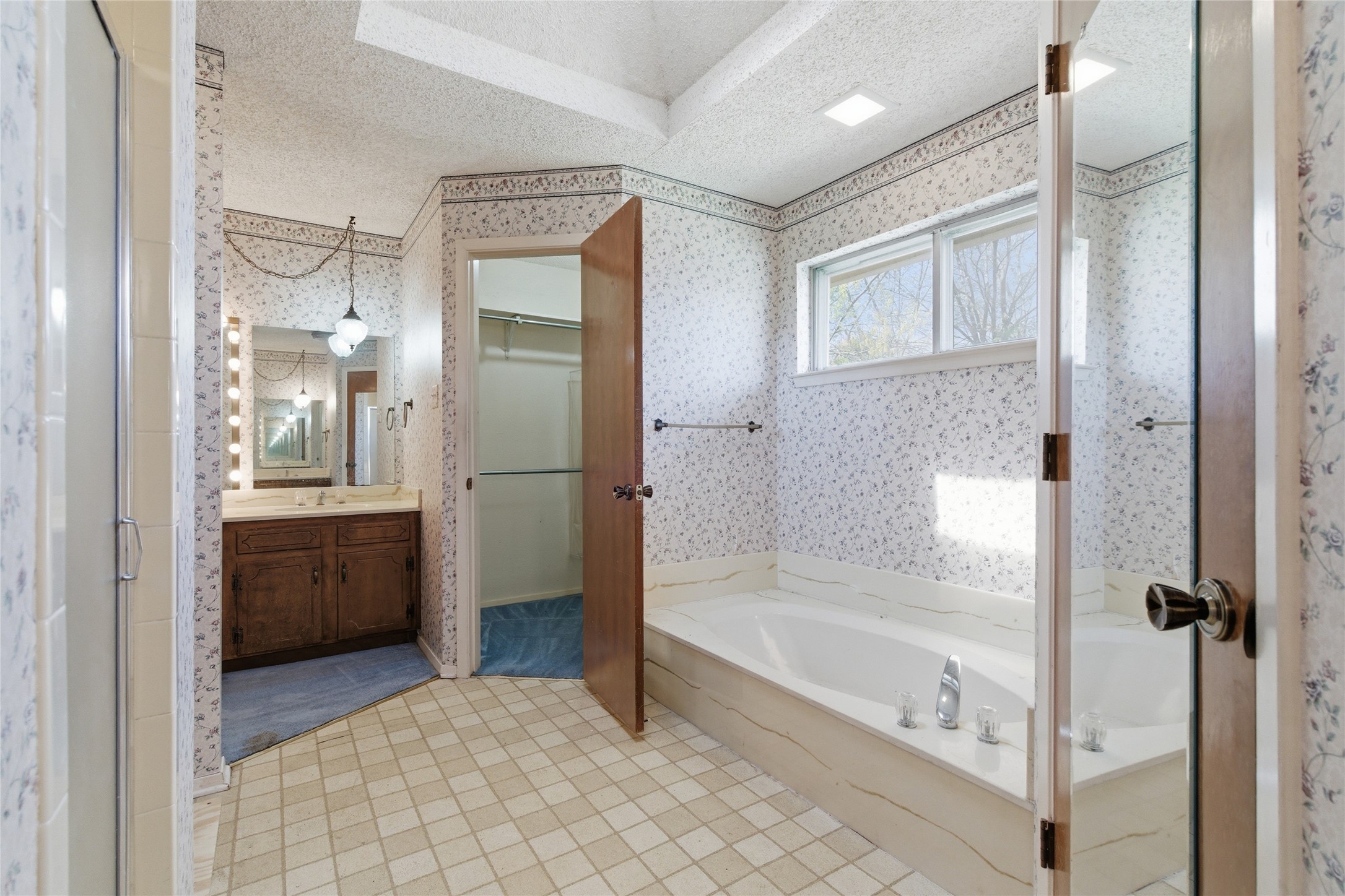2326 Forest Hills Road Grapevine TX 76051