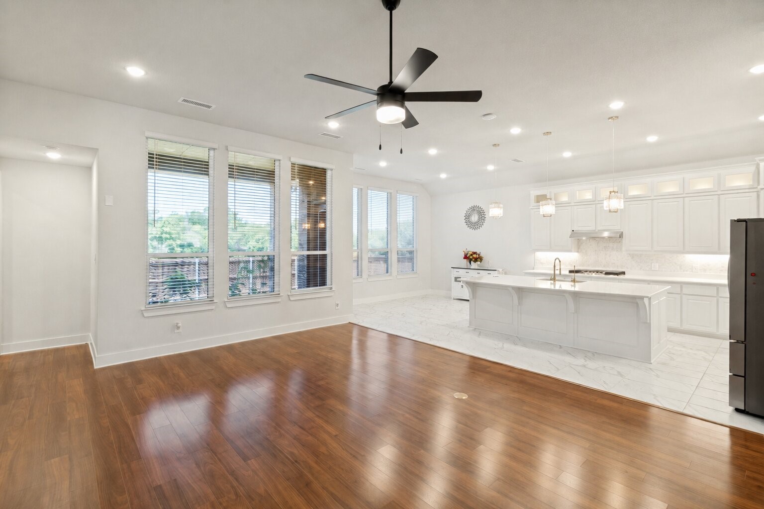 1927 Holly Oak Way Fate TX 75087