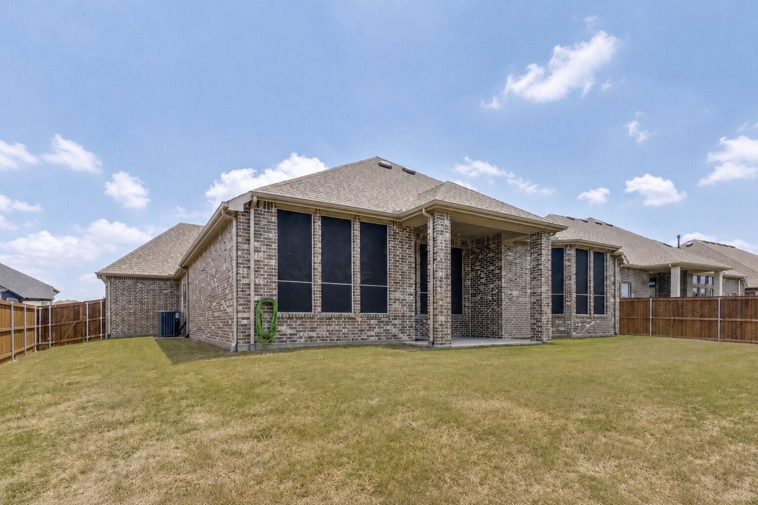 1927 Holly Oak Way Fate TX 75087