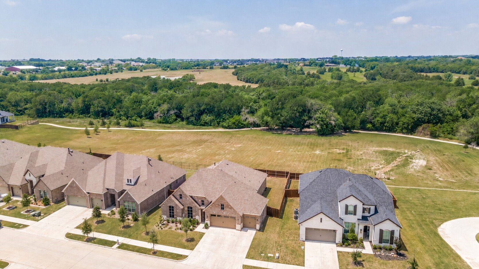 1927 Holly Oak Way Fate TX 75087