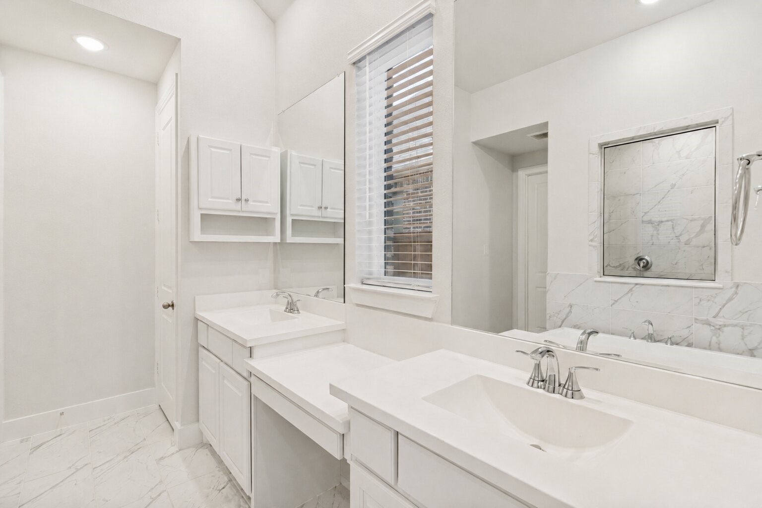 1927 Holly Oak Way Fate TX 75087