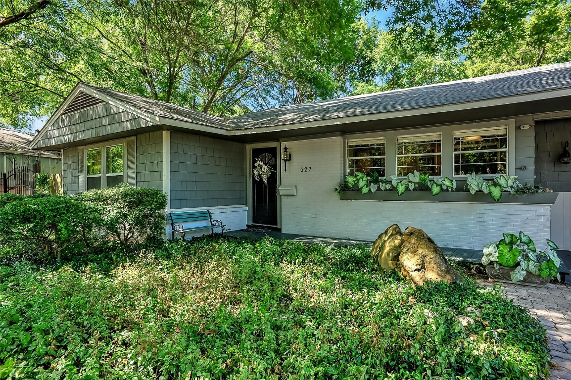 622 Denton Drive Sherman TX 75092