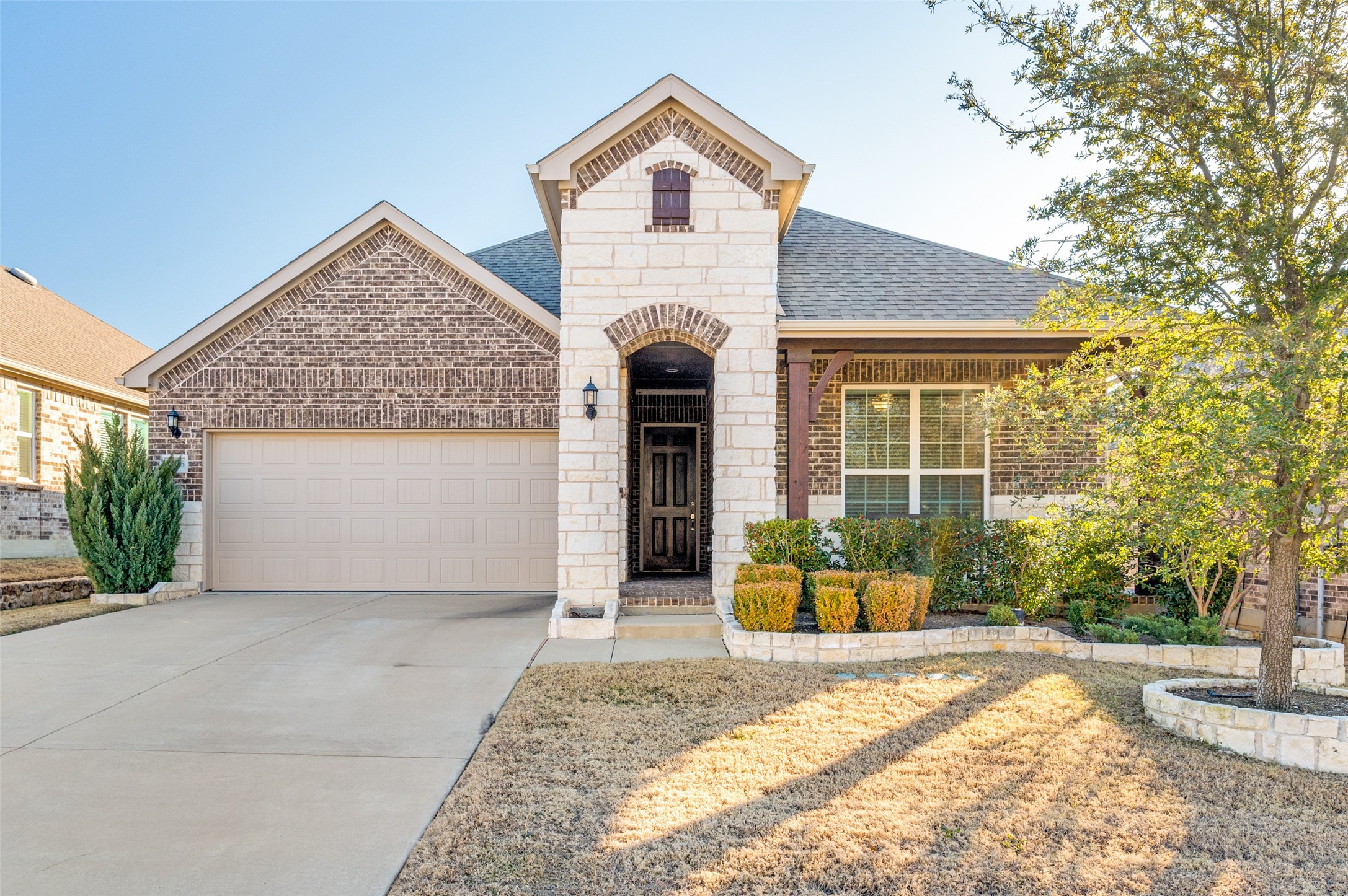 2816 Gillingham Lane Mckinney TX 75071