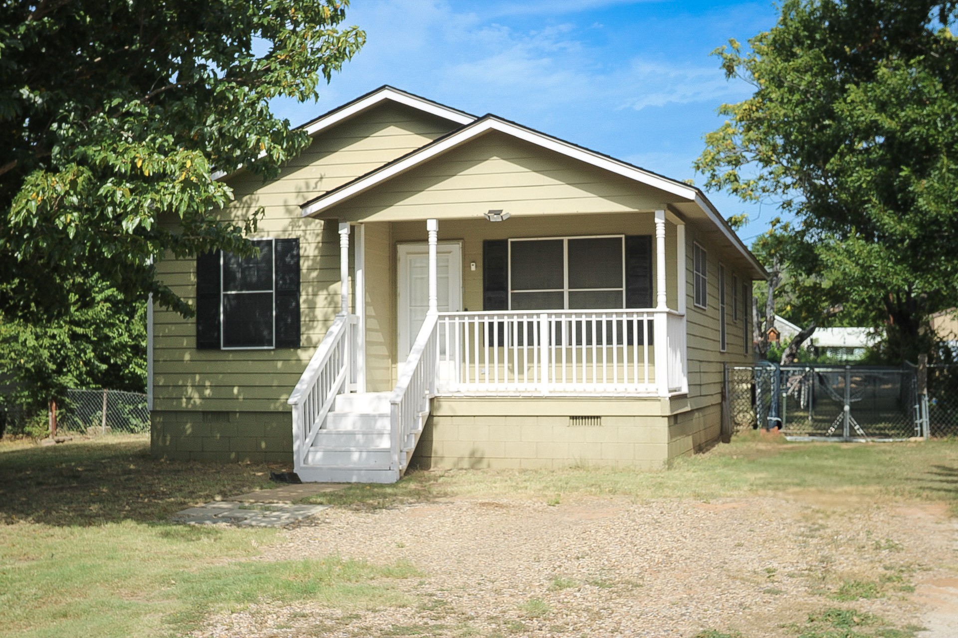 723 Carolina Street Graham TX 76450
