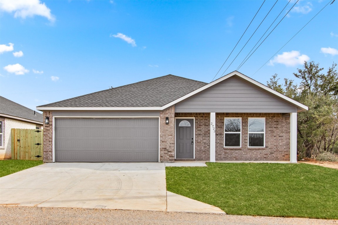 2723 Beechwood Street Granbury TX 76048