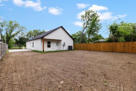 1417 E Baltimore Avenue Fort Worth TX 76104