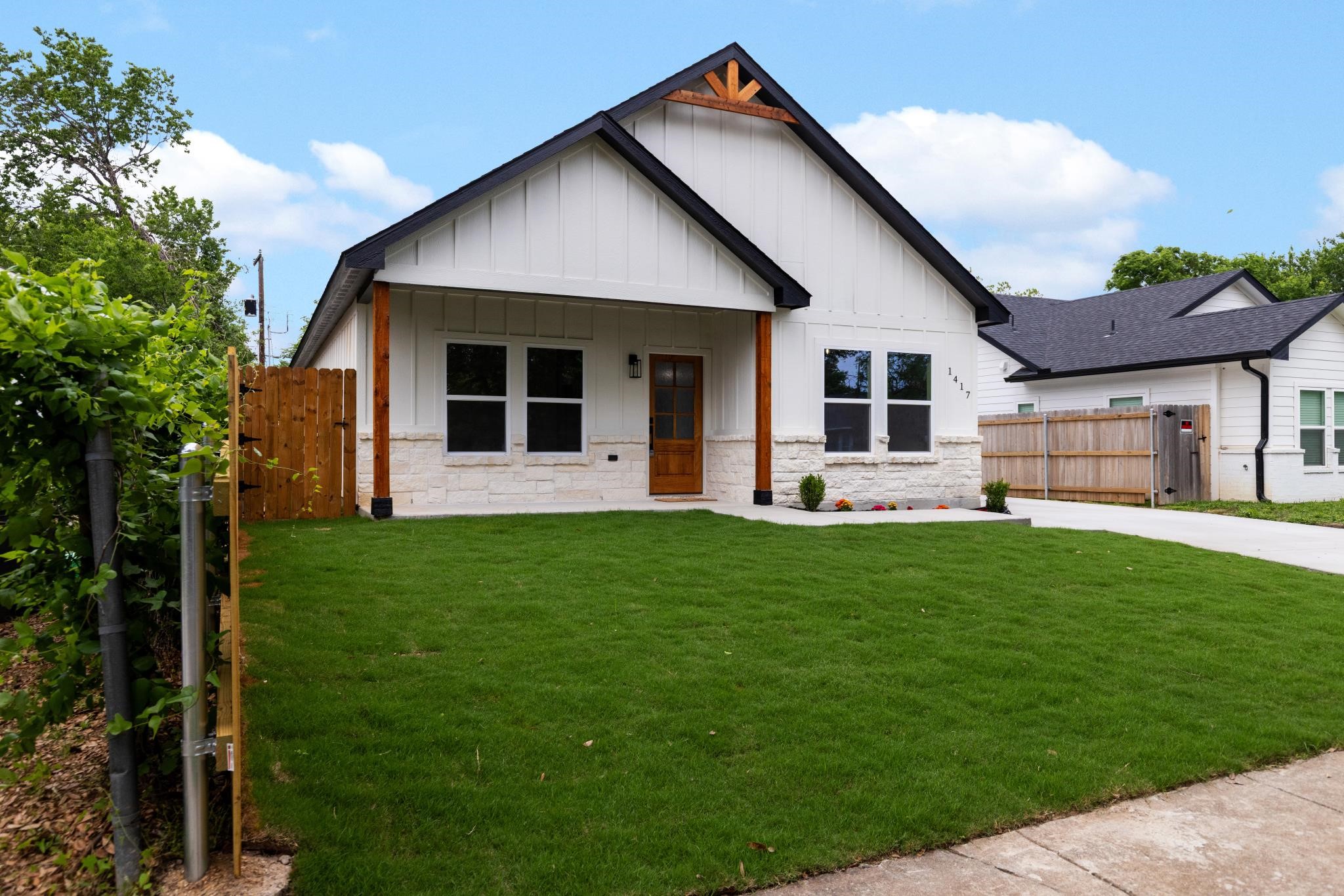 1417 E Baltimore Avenue Fort Worth TX 76104