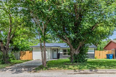 704 N Ray Street Alvarado TX 76009