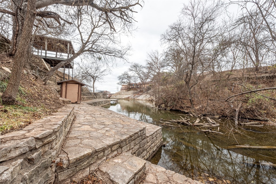 625 Williamsburg Court Granbury TX 76048