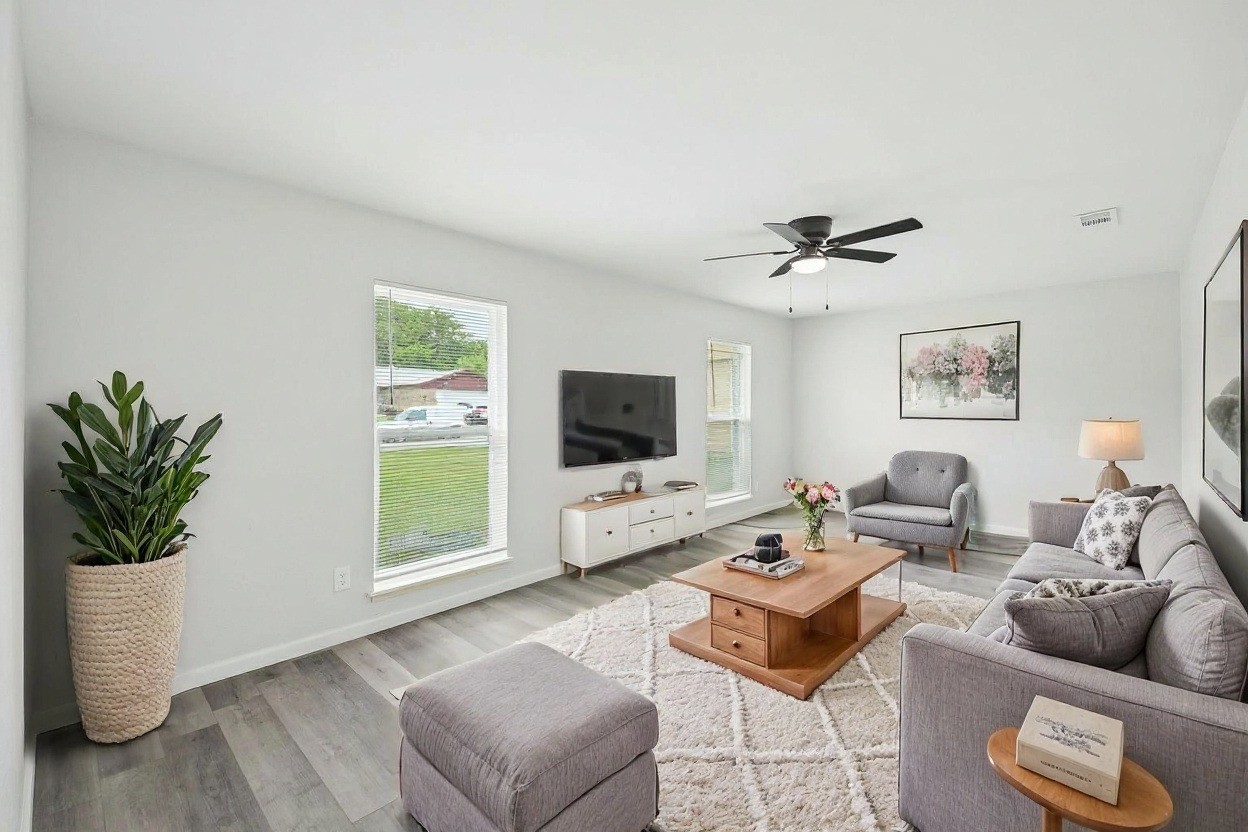 2221 Pennington Drive Arlington TX 76014