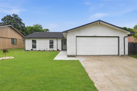 2221 Pennington Drive Arlington TX 76014