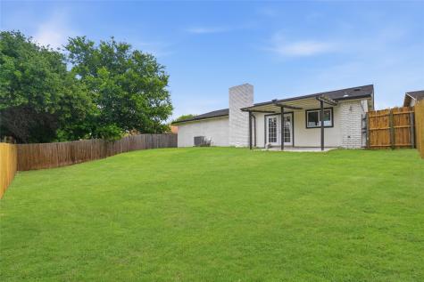 2221 Pennington Drive Arlington TX 76014