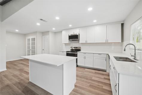 2221 Pennington Drive Arlington TX 76014