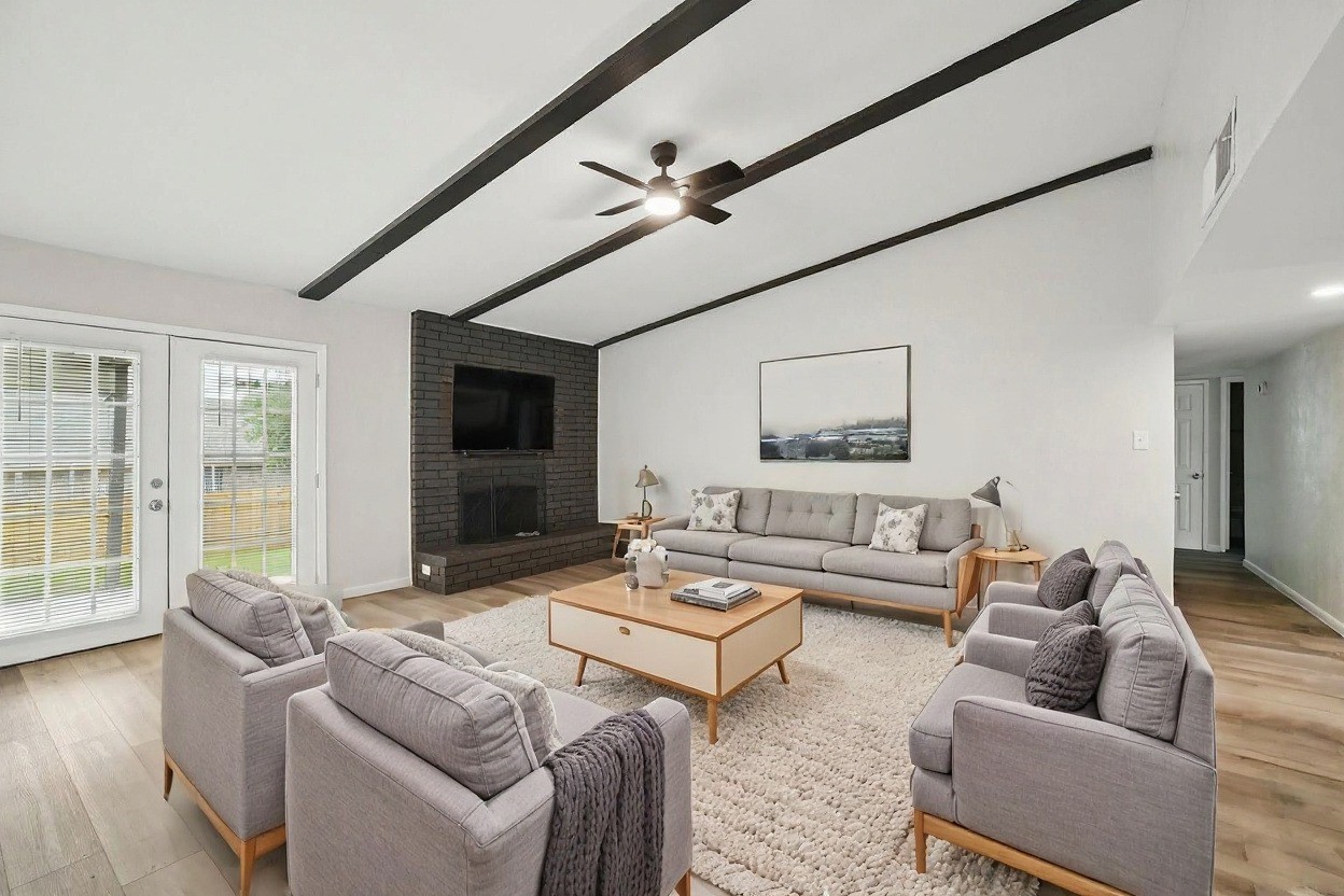 2221 Pennington Drive Arlington TX 76014