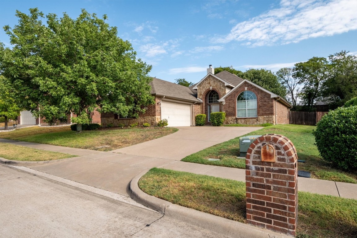 209 Brook Meadow Court Midlothian TX 76065