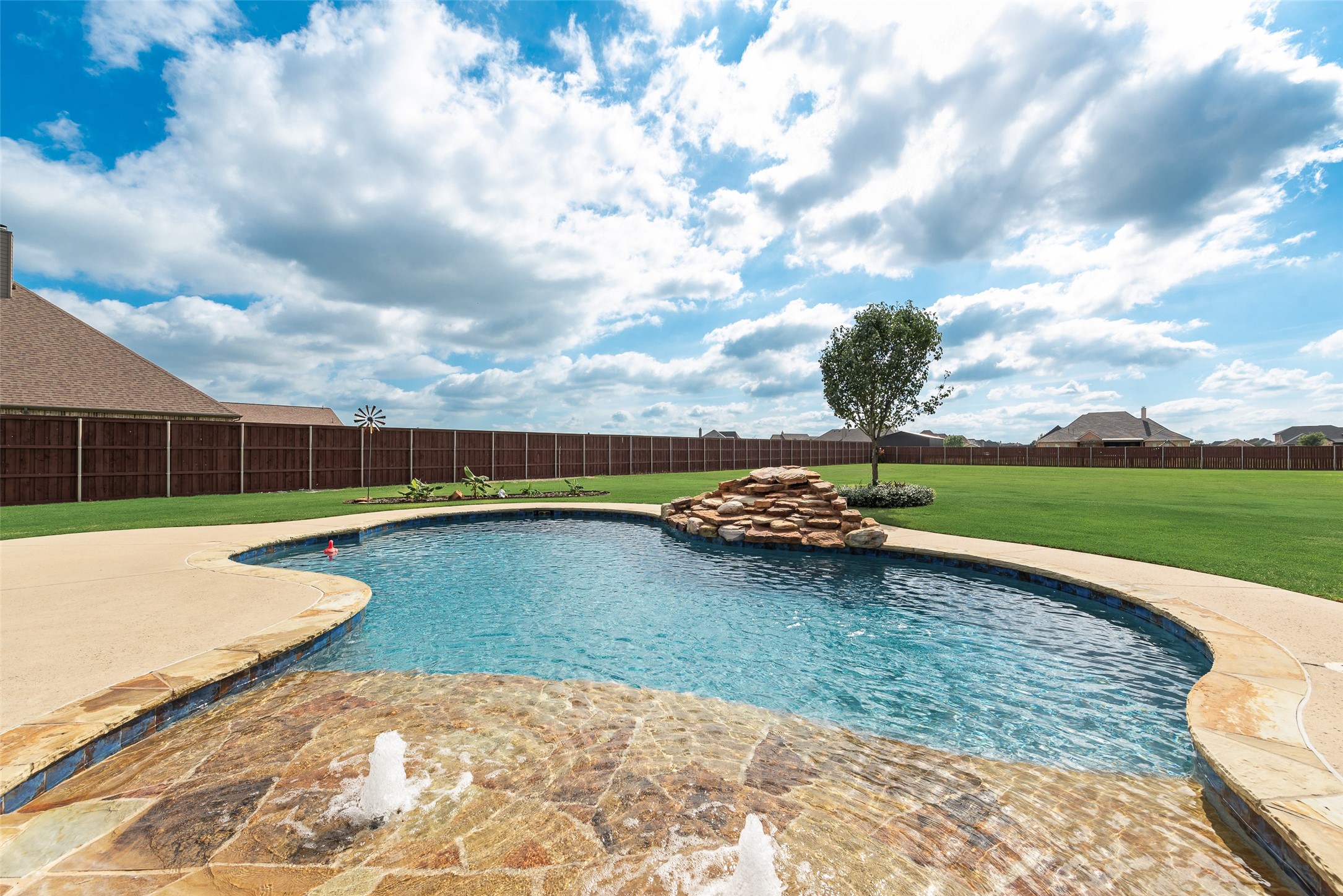 117 Shoreside Trail Waxahachie TX 75165