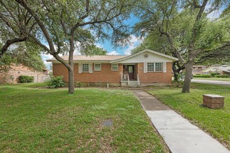 5700 Starling Circle Haltom City TX 76117