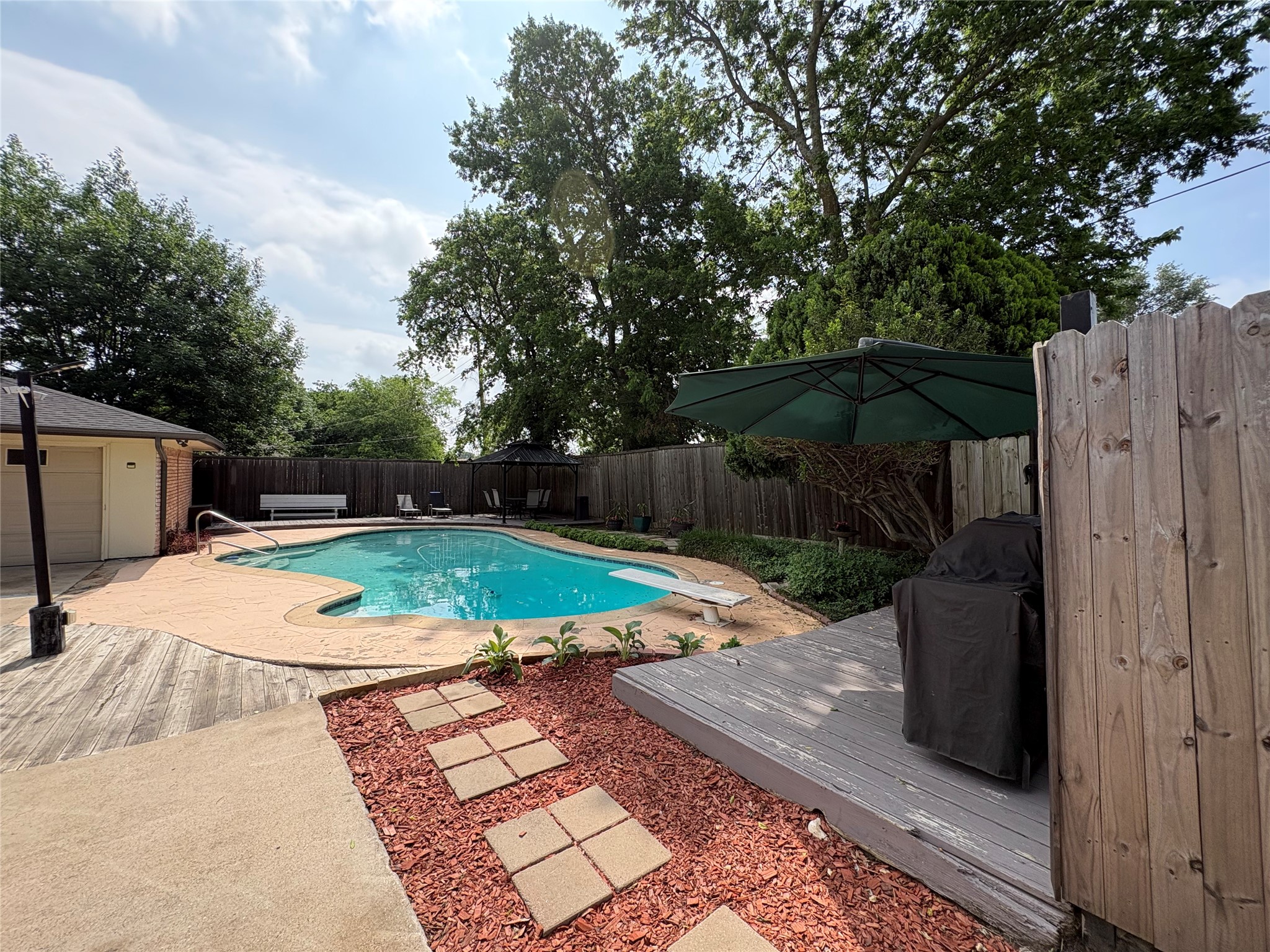 1010 Plateau Drive Duncanville TX 75116