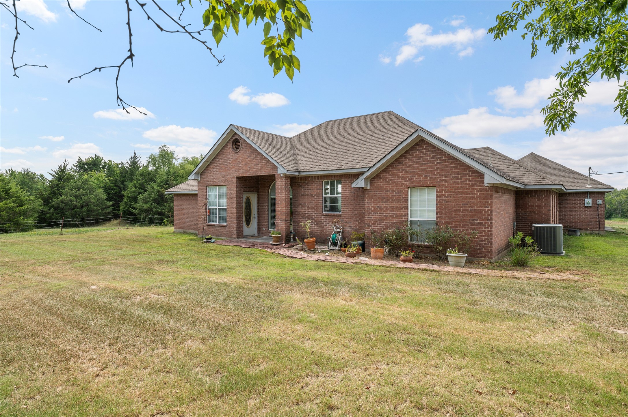 1579 County Road 3365 Ladonia TX 75449
