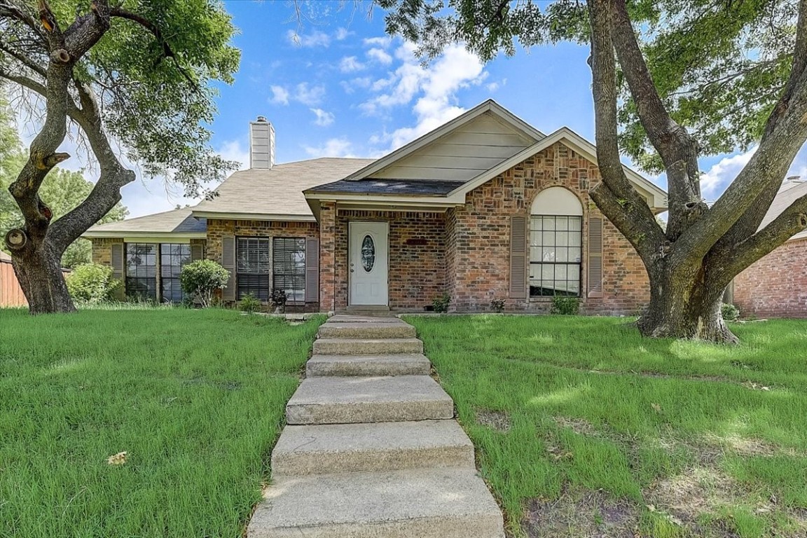 8805 Wood Glen Drive Rowlett TX 75088
