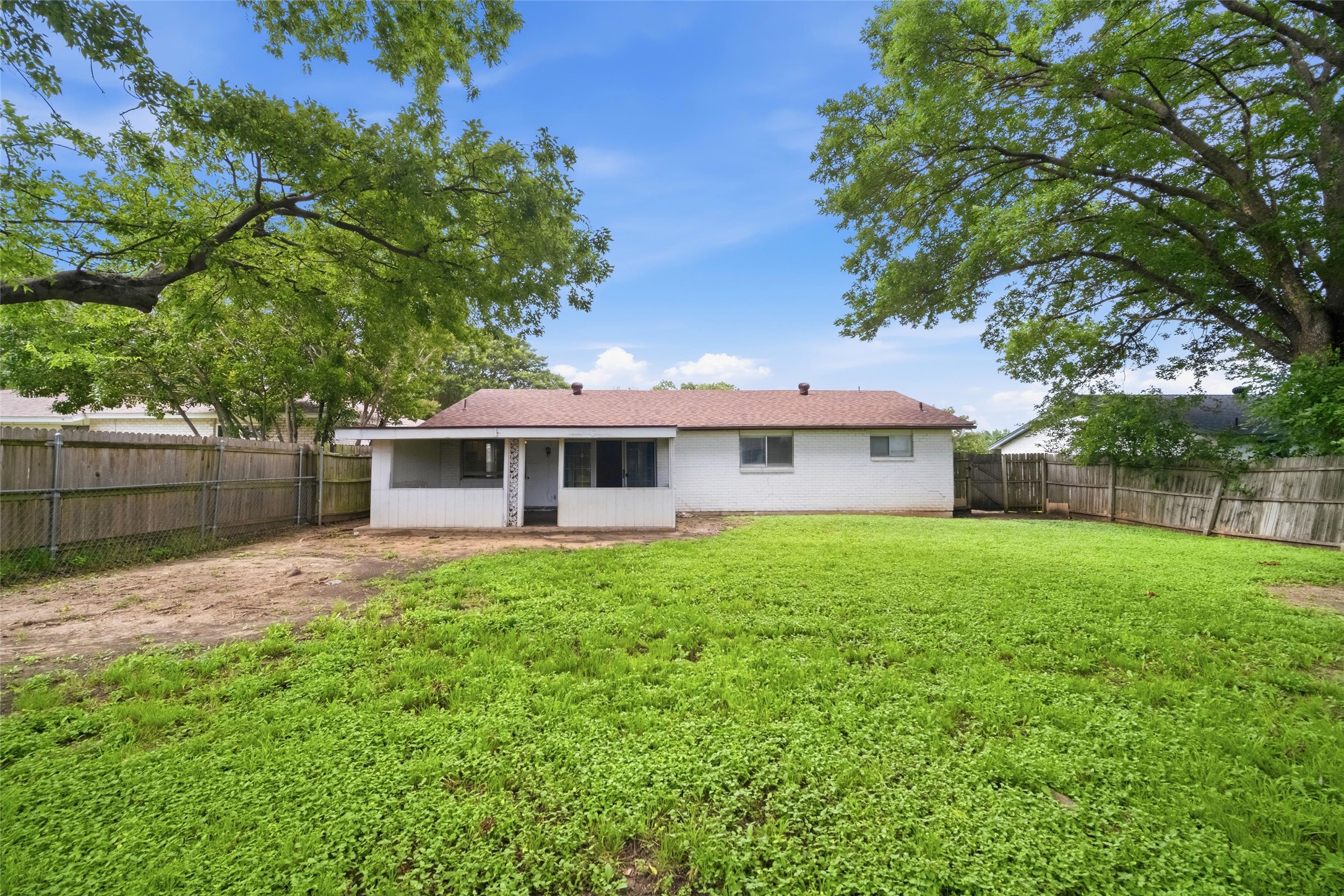 1606 Natches Drive Arlington TX 76014