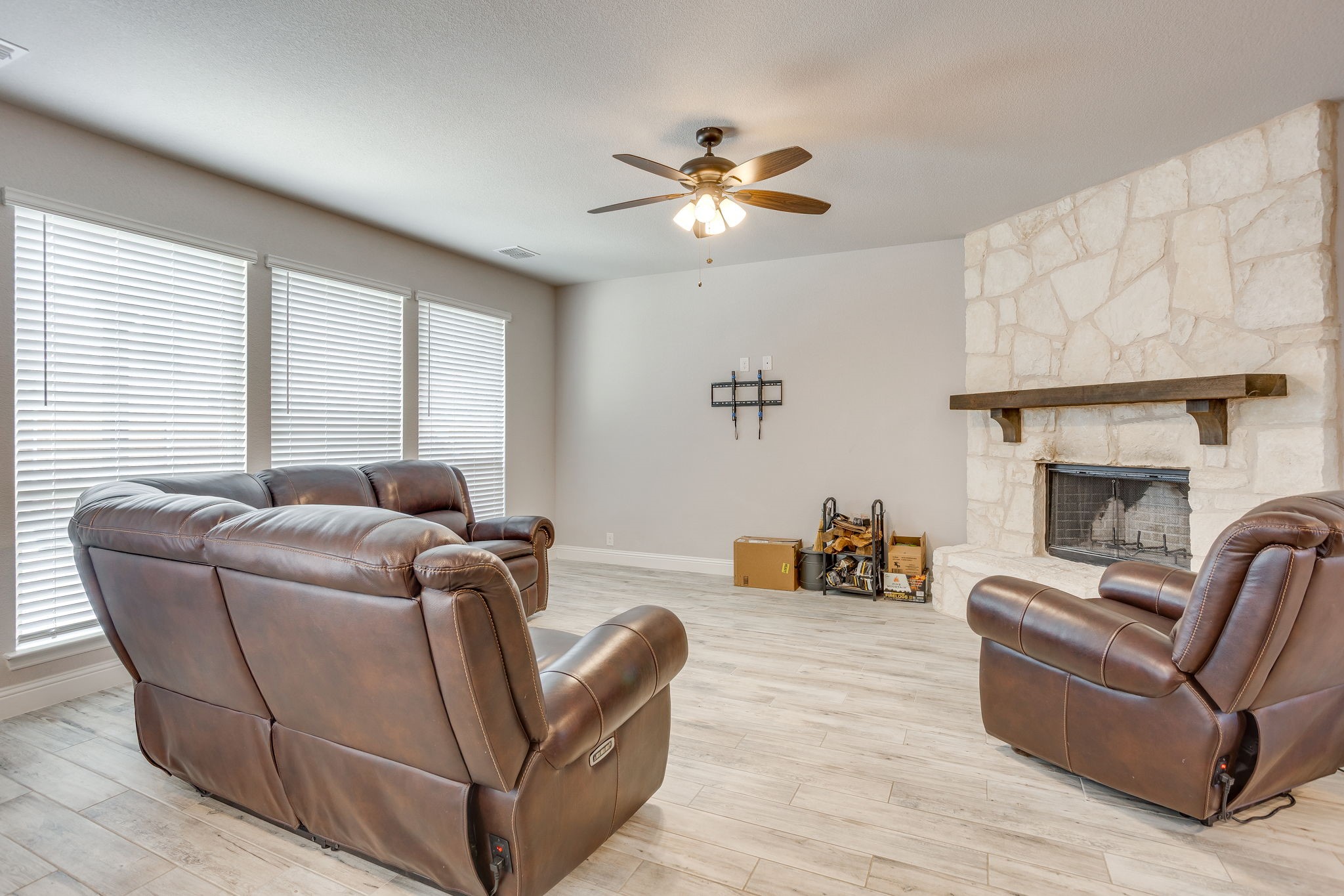 1116 Bear Oak Drive Burleson TX 76028