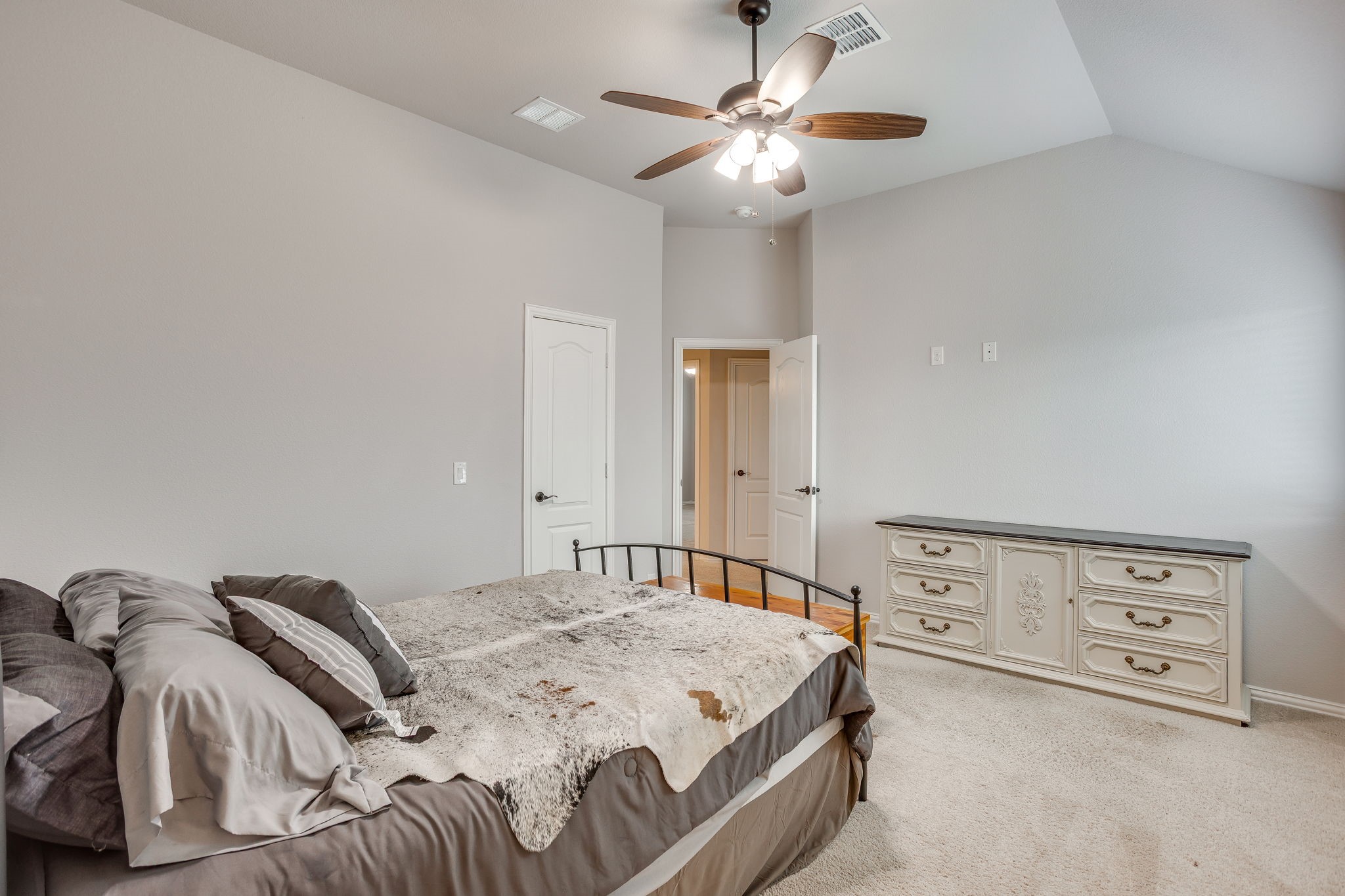 1116 Bear Oak Drive Burleson TX 76028