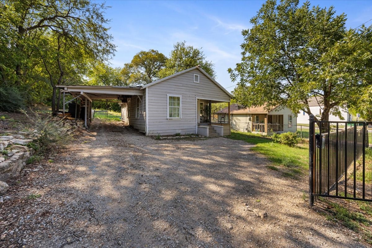 2959 Pearl Avenue Fort Worth TX 76106