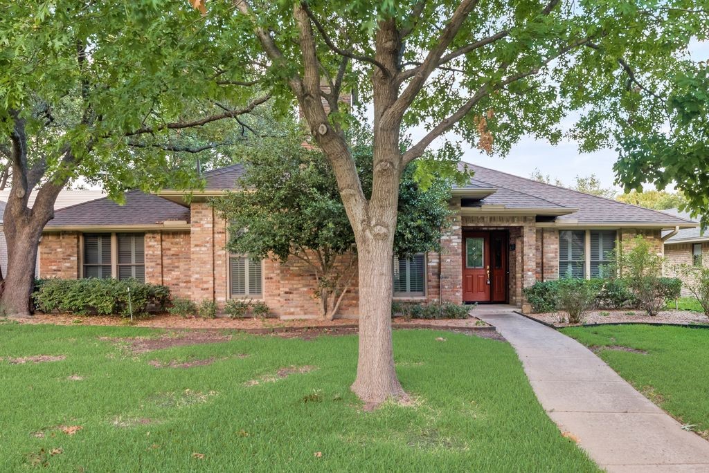 7222 Claybrook Drive Dallas TX 75231