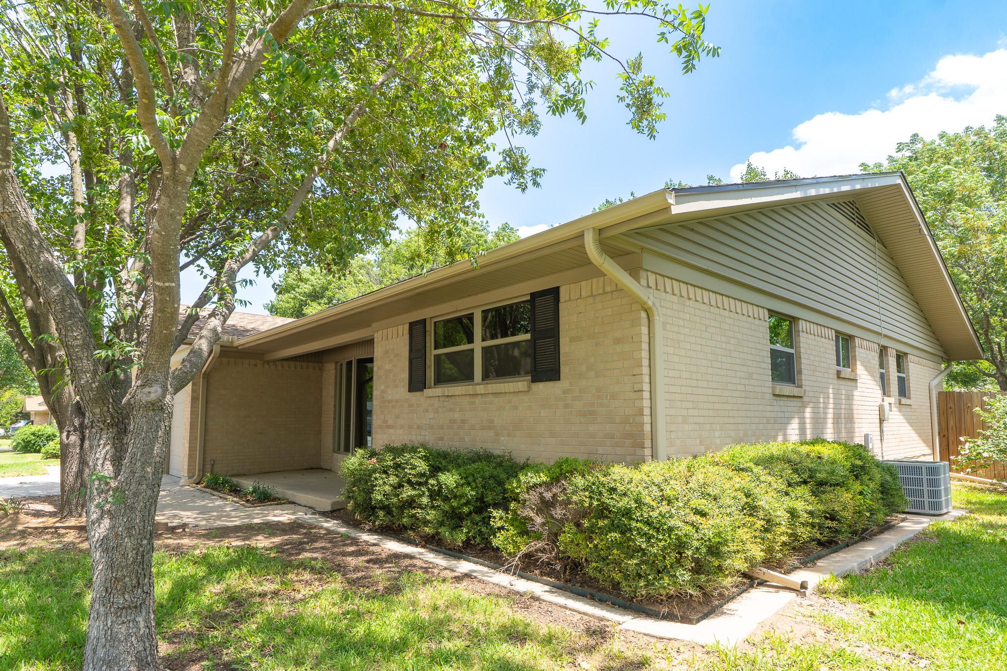 308 Willow Way Gainesville TX 76240