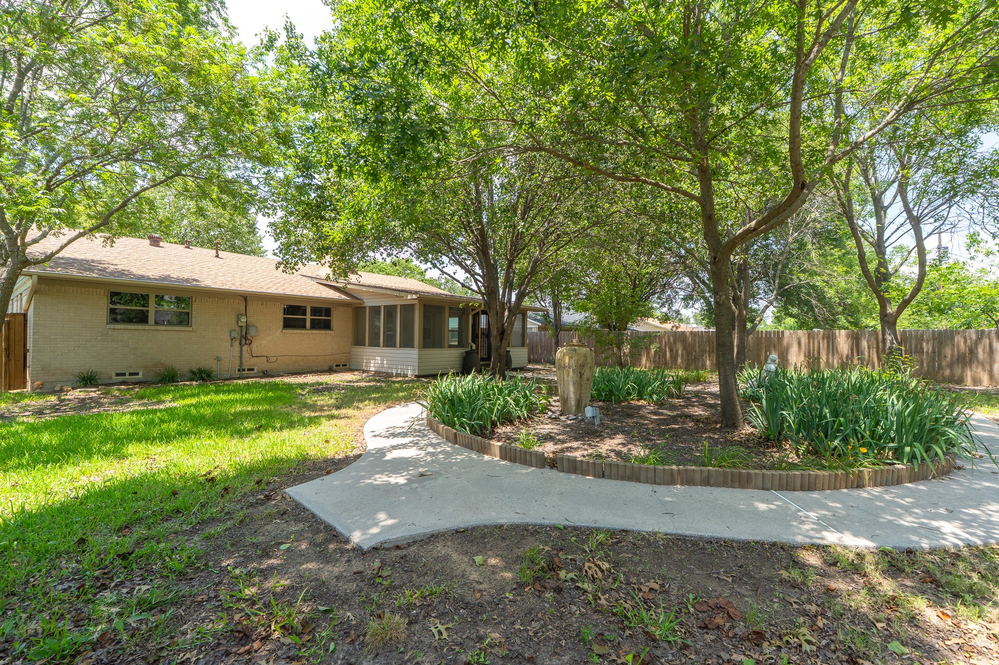 308 Willow Way Gainesville TX 76240