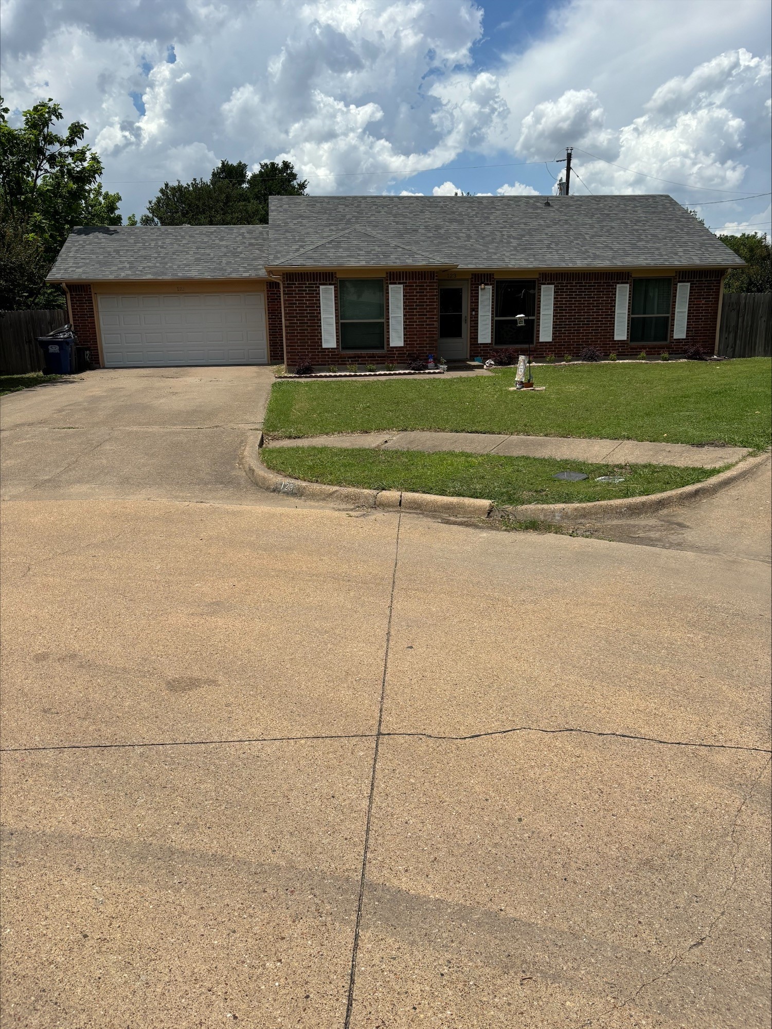 123 Brisbane Court Glenn Heights TX 75154
