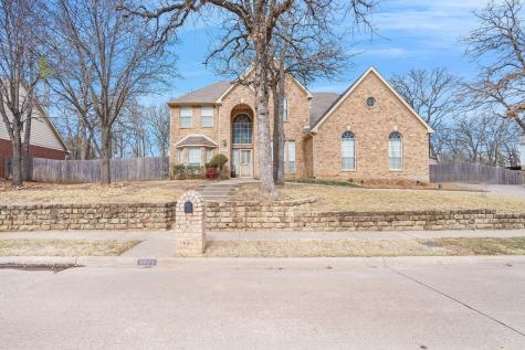 3929 Pebblebrook Lane Bedford TX 76021