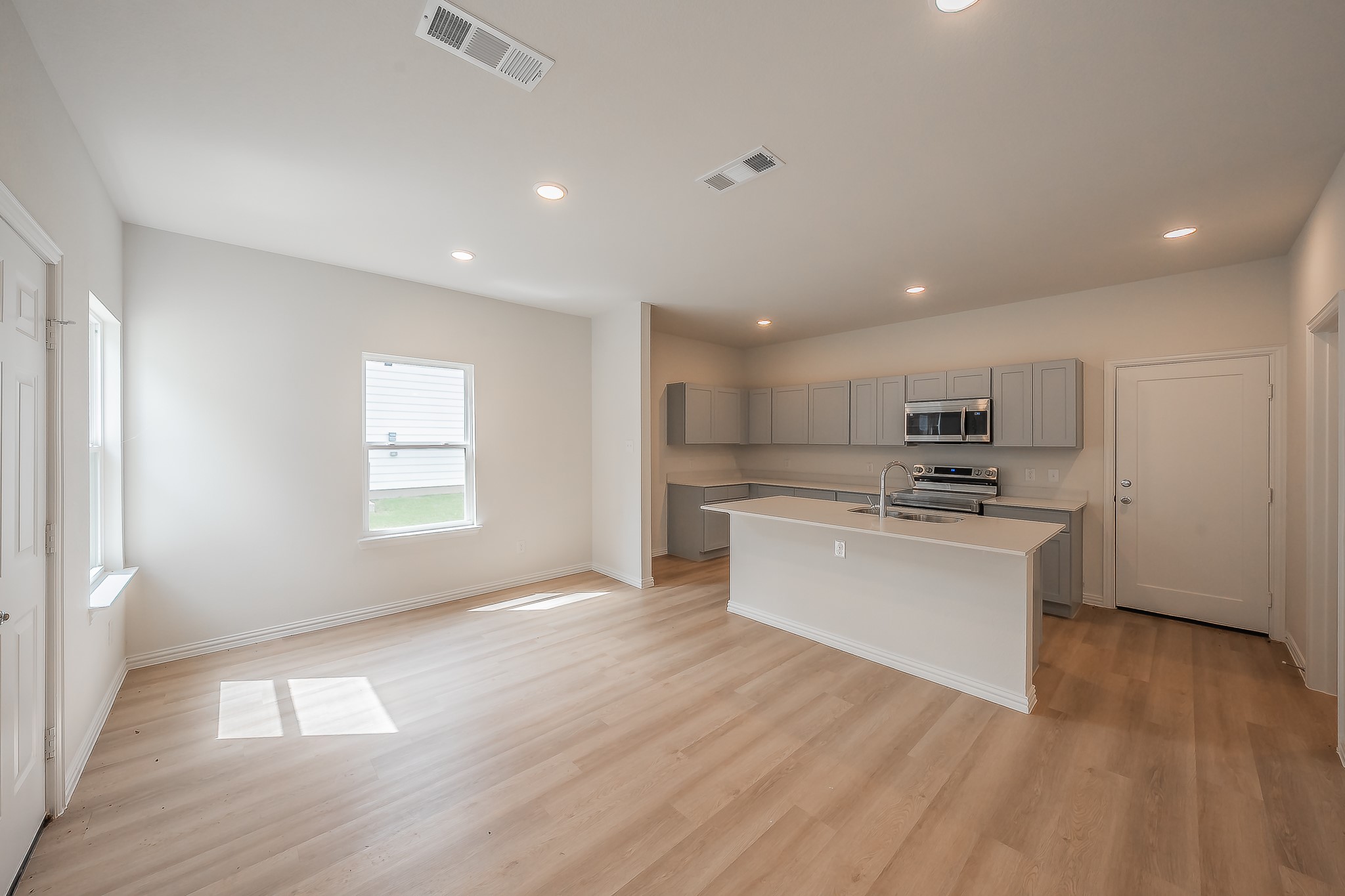 121 Kylie Street Cleburne TX 76031