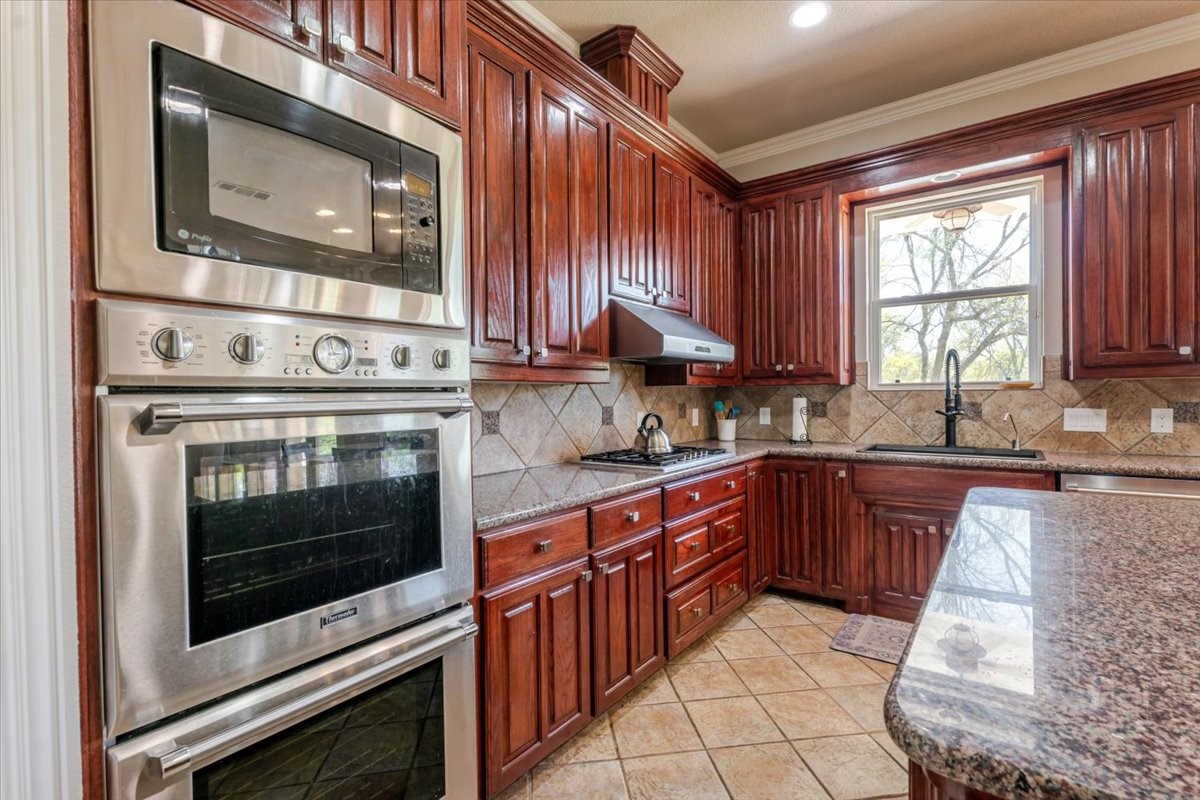 166 E Rio Ridge Azle TX 76020