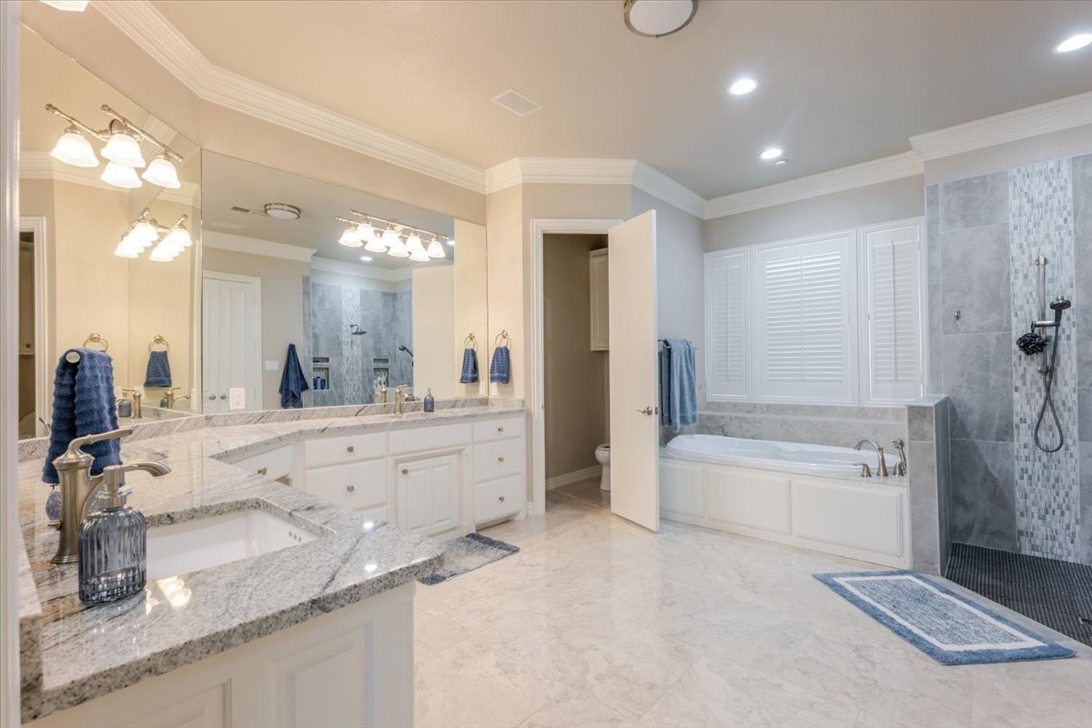 166 E Rio Ridge Azle TX 76020