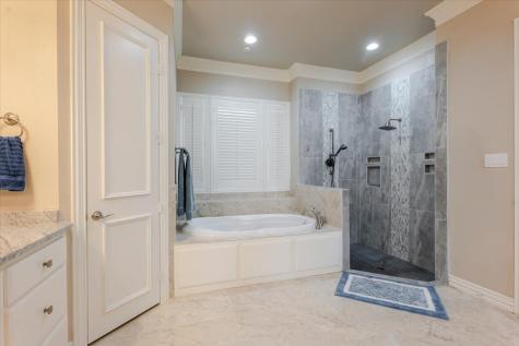166 E Rio Ridge Azle TX 76020