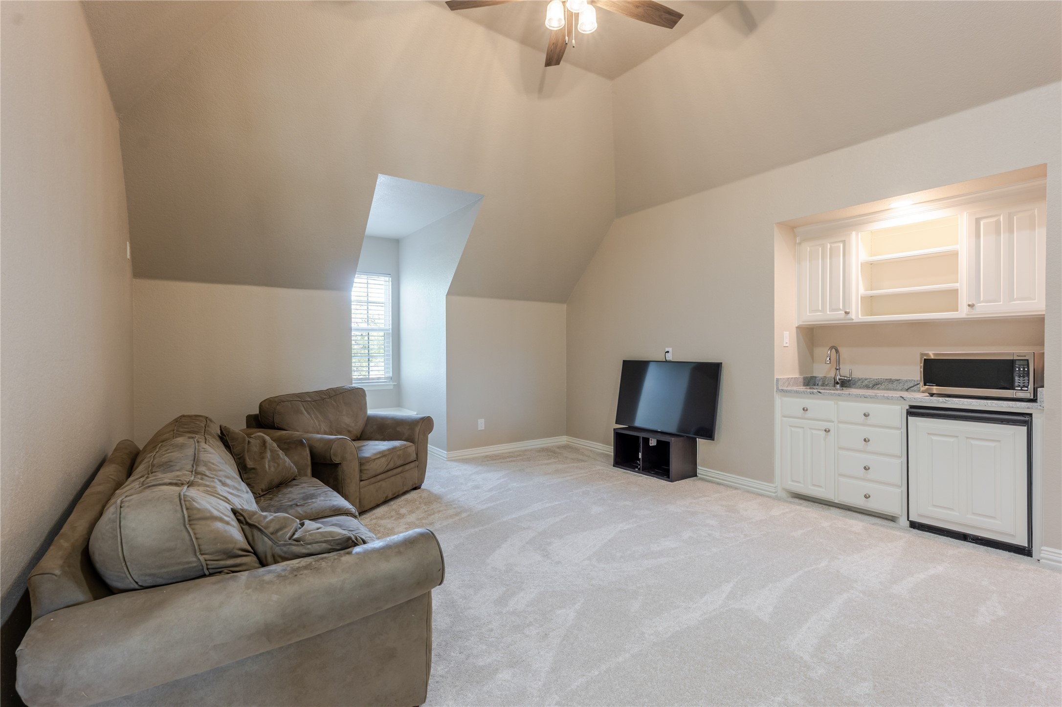 166 E Rio Ridge Azle TX 76020