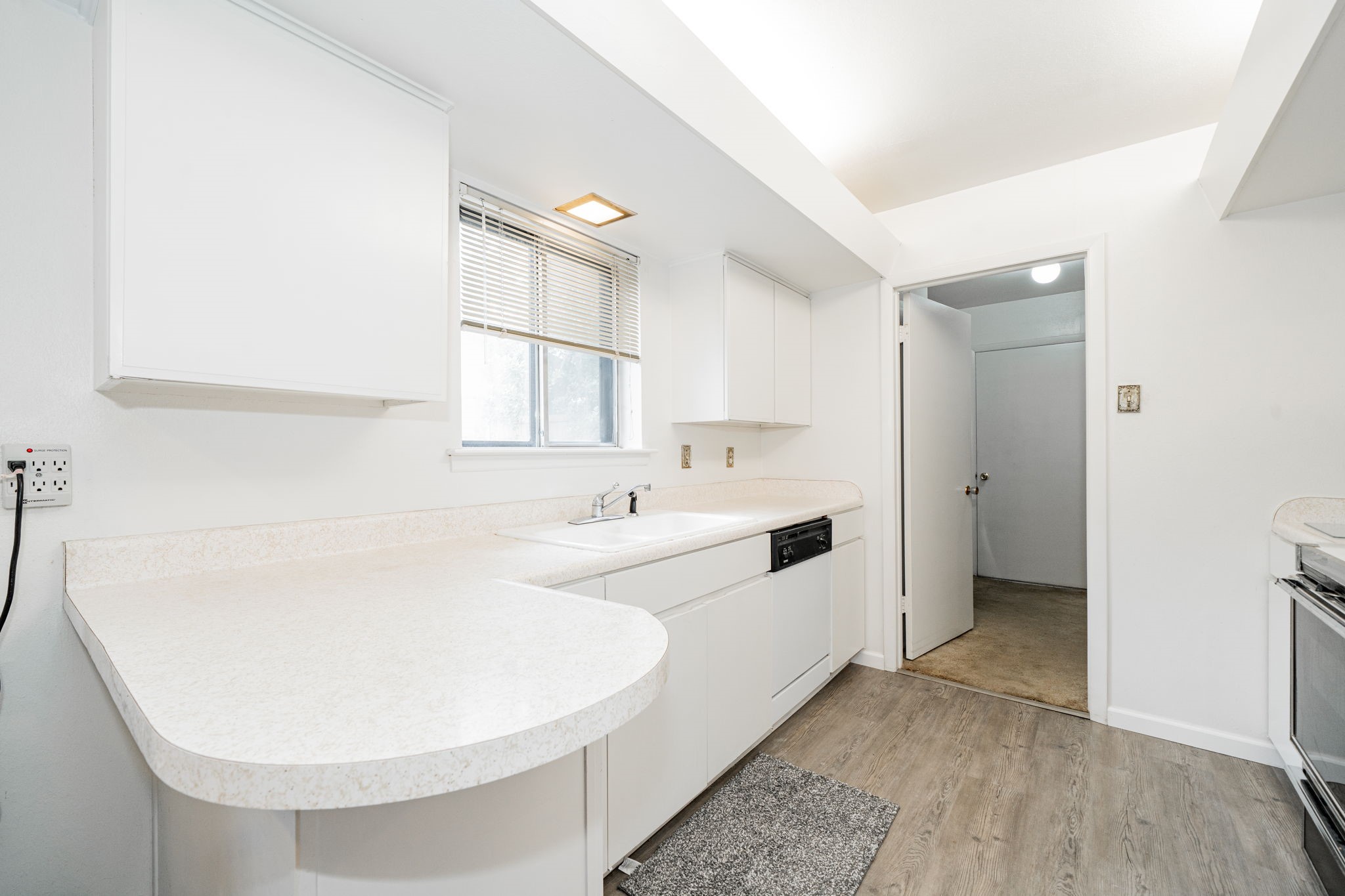 1759 Gross Road Dallas TX 75228