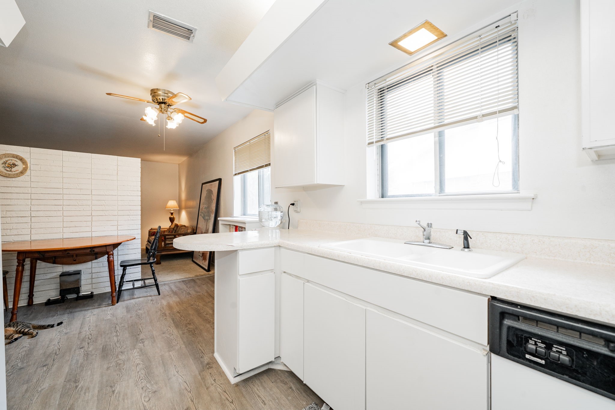 1759 Gross Road Dallas TX 75228