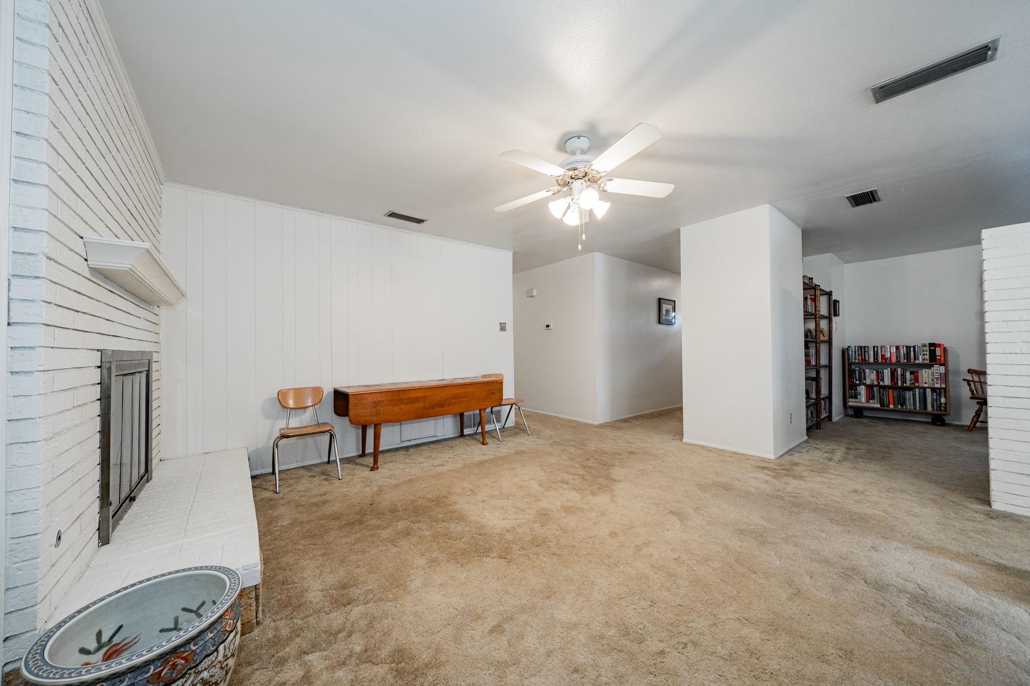 1759 Gross Road Dallas TX 75228