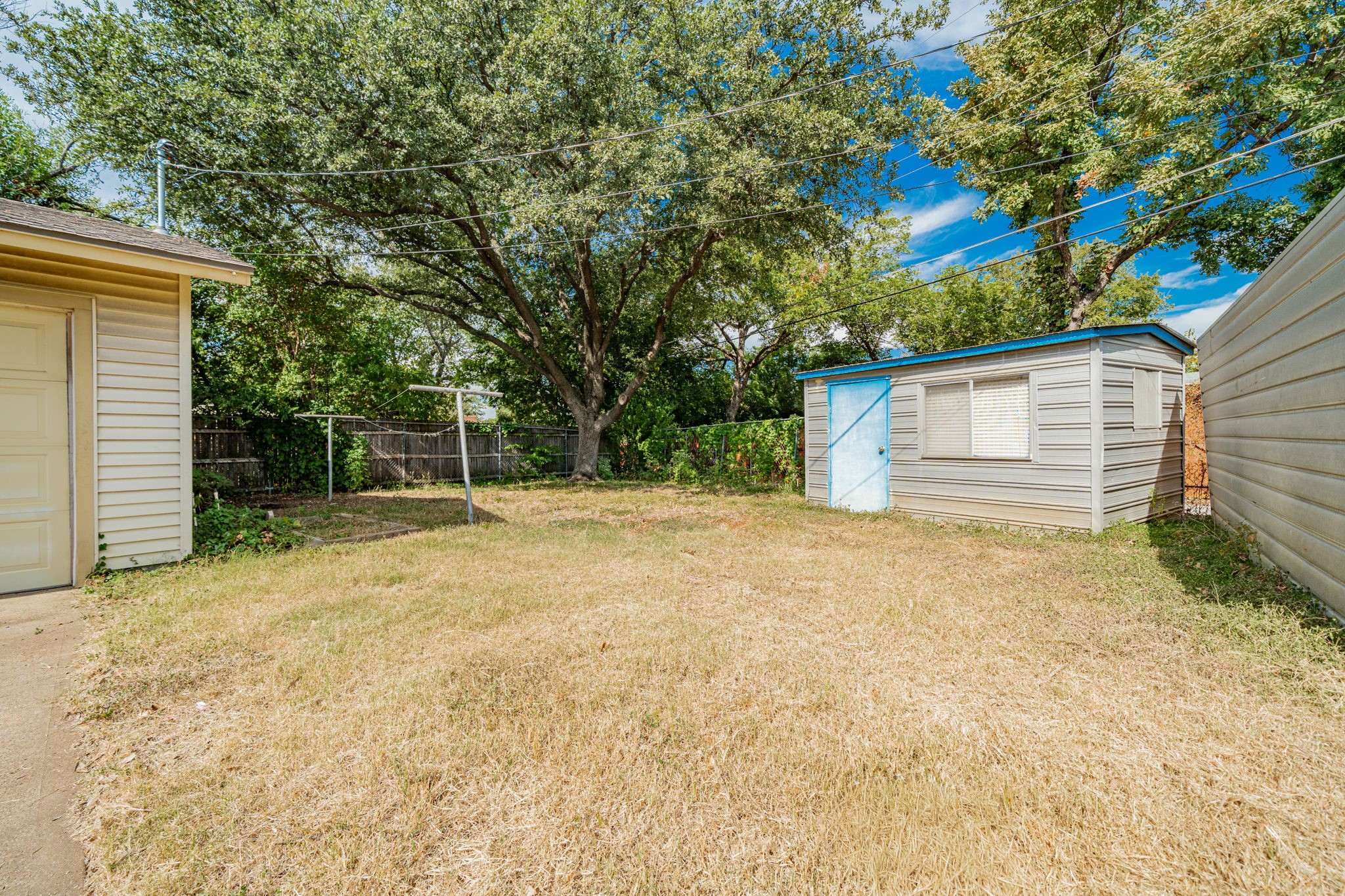 1759 Gross Road Dallas TX 75228